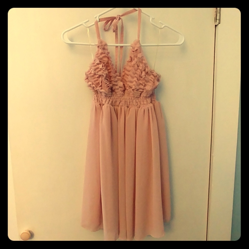 NWOT Soft Pink Ruffle Halter Tunic L
